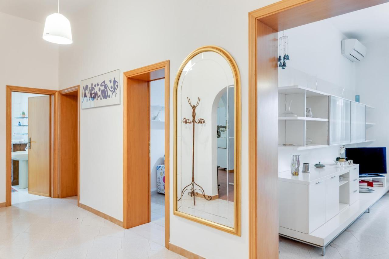 Marradi Apartment With Balcony リヴォルノ エクステリア 写真
