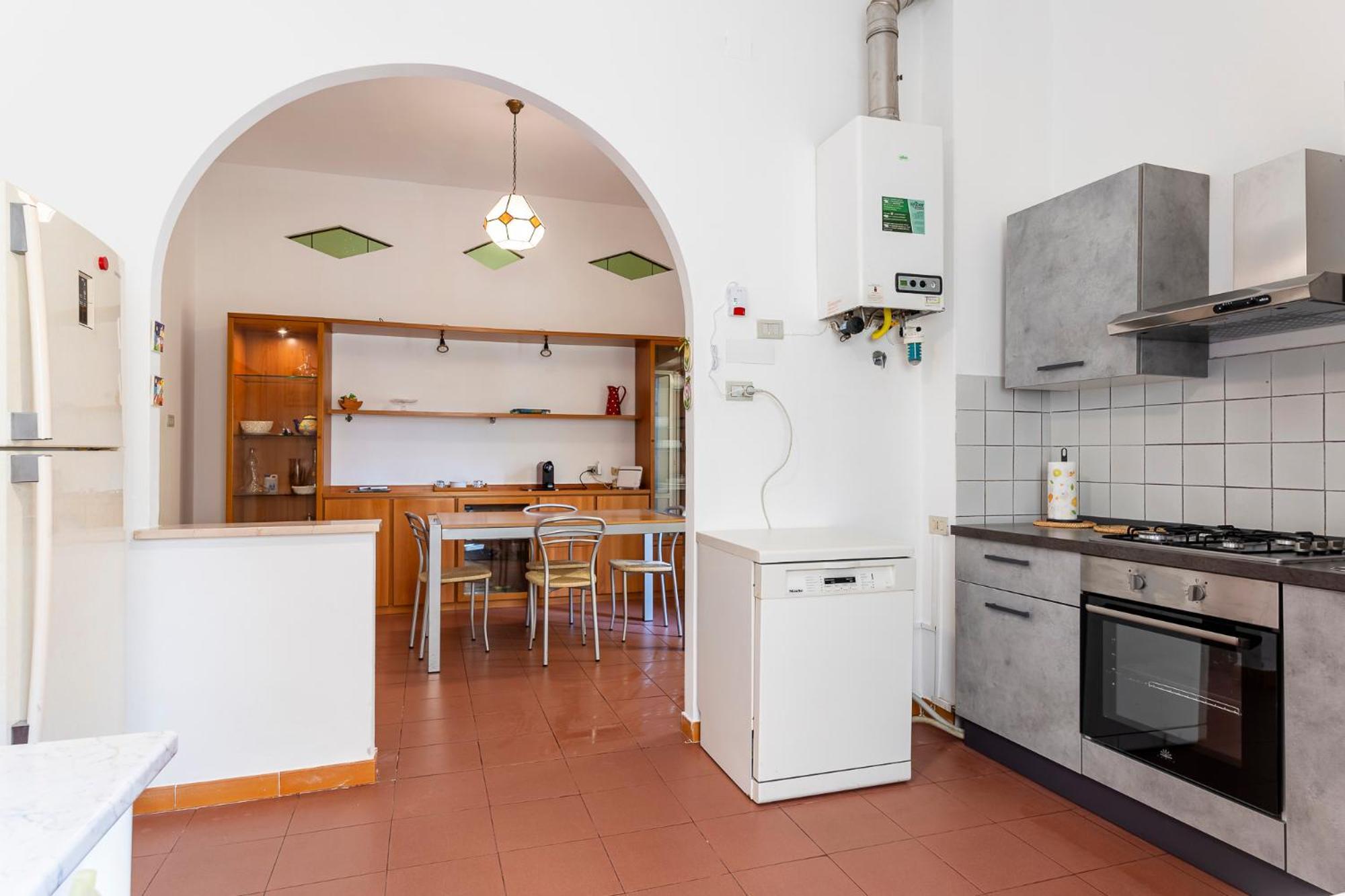 Marradi Apartment With Balcony リヴォルノ エクステリア 写真